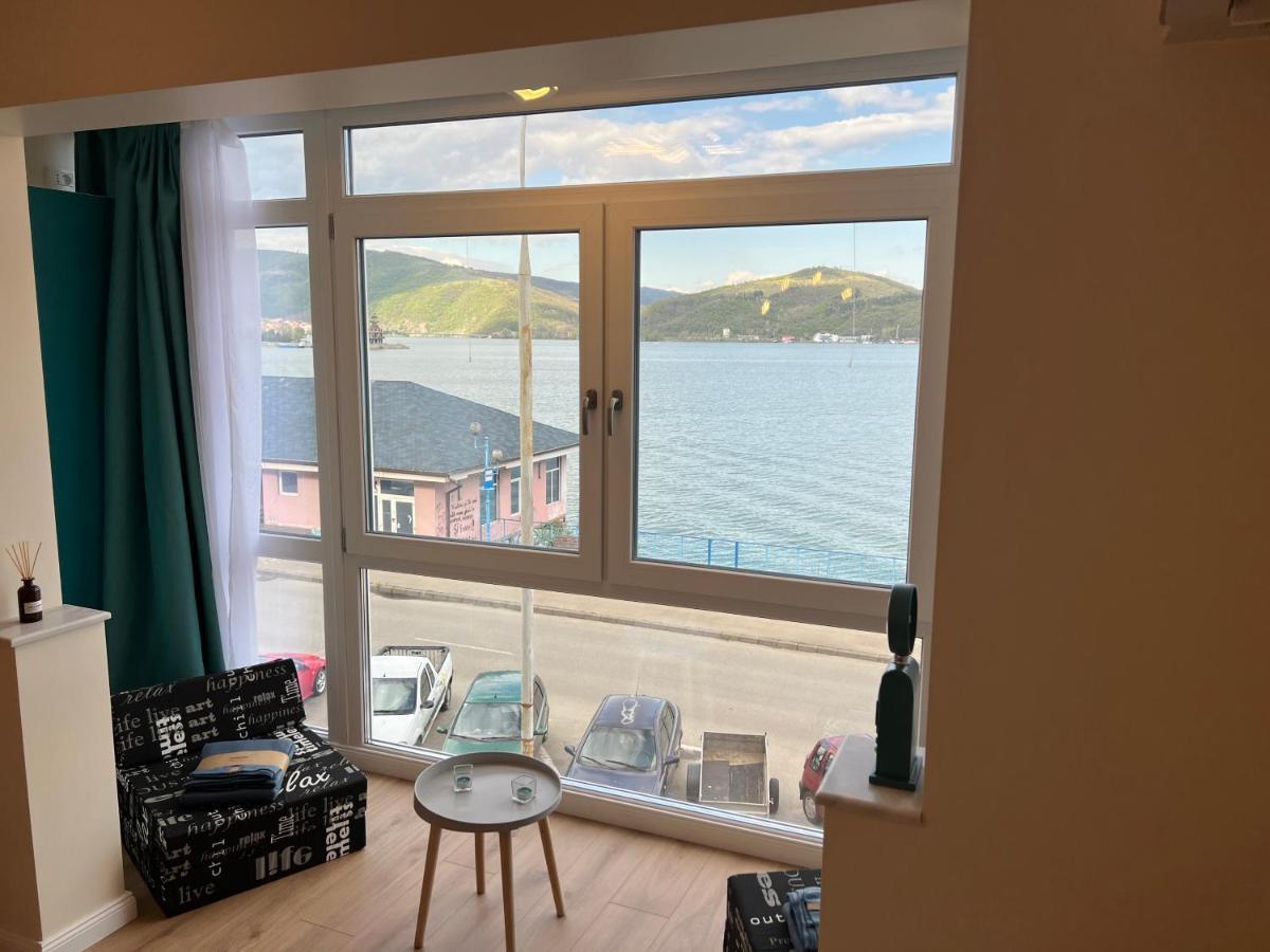 Guesthouse Mili Orşova エクステリア 写真
